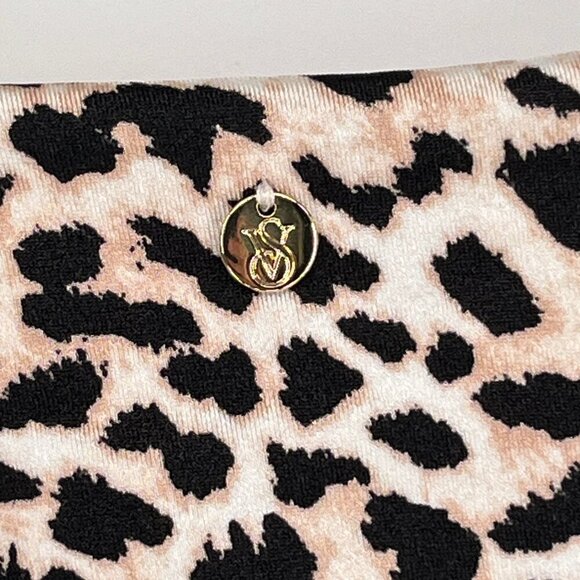 VS RUCHED LEOPARD ONE PIECE SWIMSUIT Size Small Removable Straps and Pads NWT - Picture 9 of 13